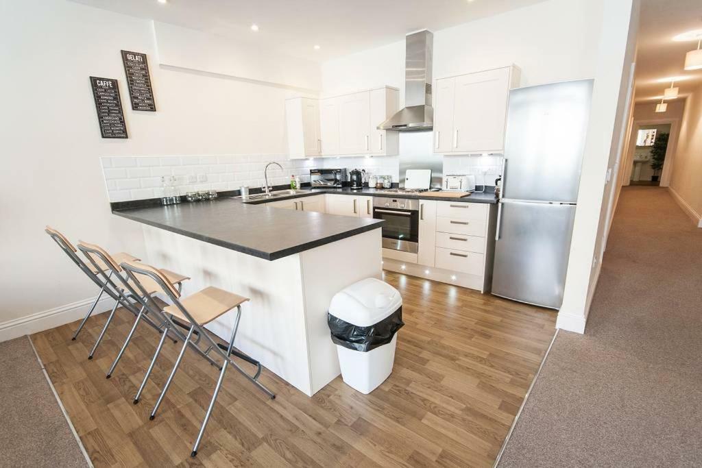 بريستول The Broadmead Forest - Spacious City Centre 3Bdr Apartment المظهر الخارجي الصورة